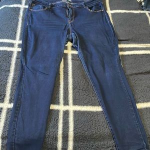Dark blue jeans old navy rockstar supper skinny mid rise 16 stretchy hugs curves